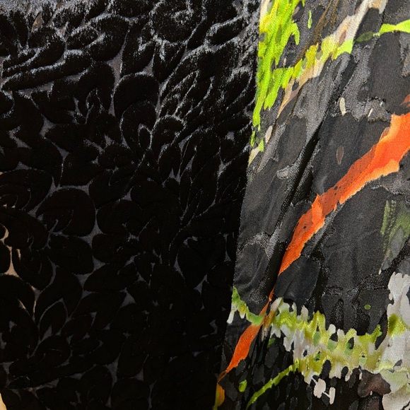 Mia Wear Velvet and Rayon Stunning Print Cardigan - Picture 4 of 6